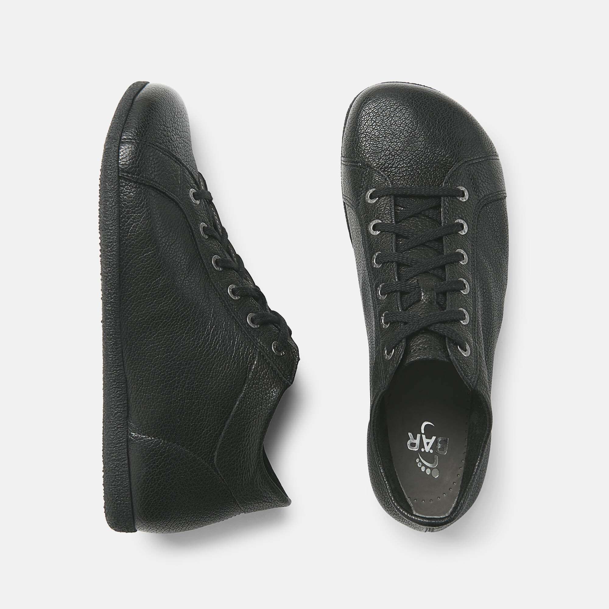 Schwarze Leder-Stiefeletten mit Schnürung, breite Passform, Draufsicht.