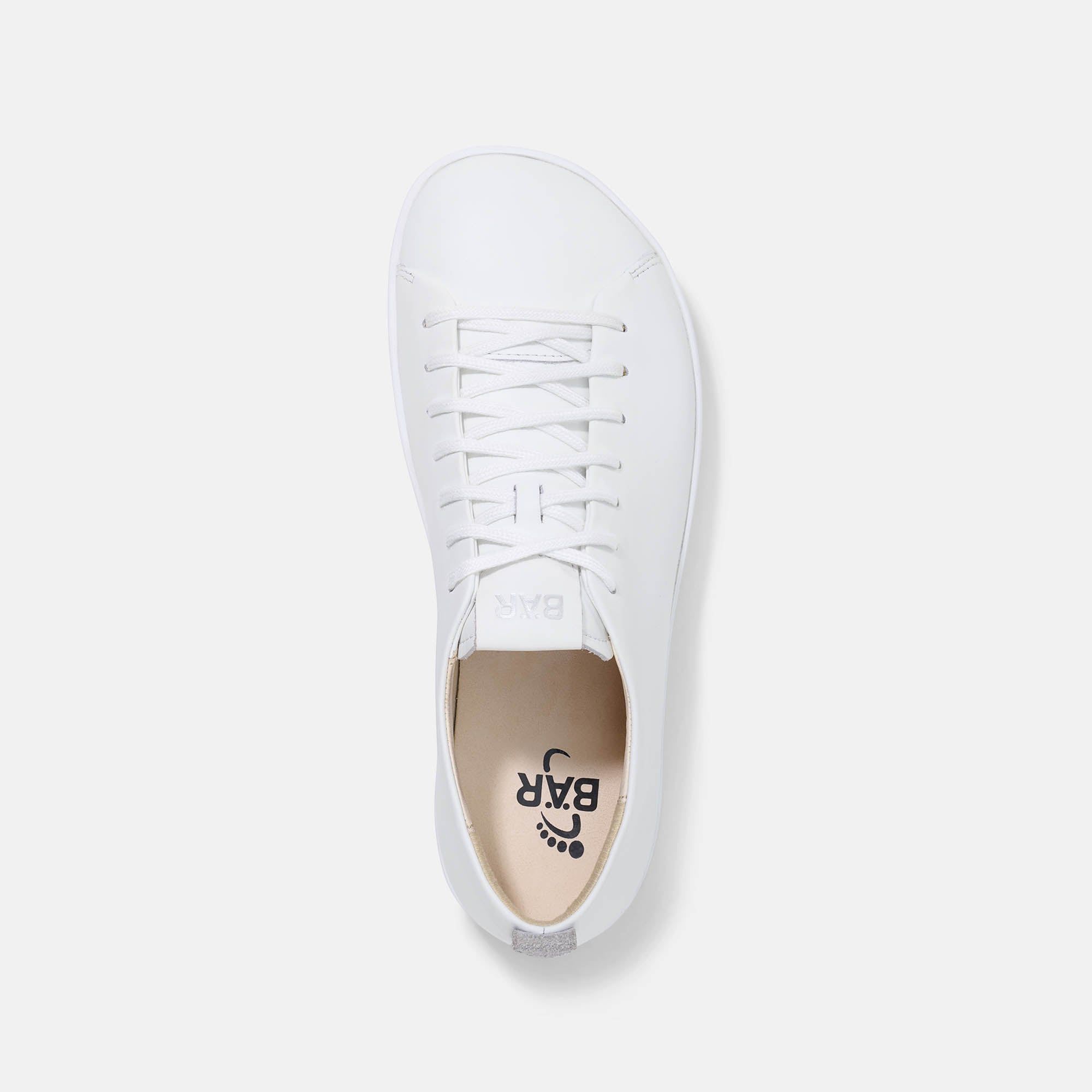 BÄR Dale Schuh, weiß. Schnürsenkel. Breiter Schnitt. Innensohle mit Logo.