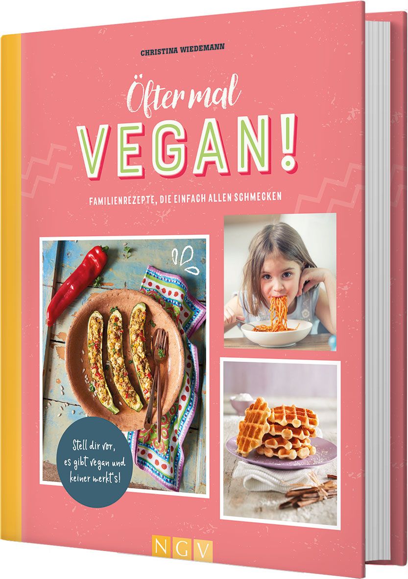Buchcover: "Öfter mal vegan!" mit Rezepten. Rosa Hintergrund, grüne Schrift, Fotos von Gerichten. Autorin: Christina Wiedemann.