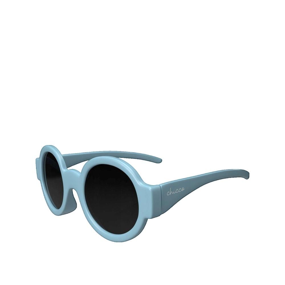 Blaue Sonnenbrille für Babys und Kleinkinder. Runde Gläser, hellblauer Rahmen. Schwarze Gläser. CHICCO-Logo auf dem Bügel.