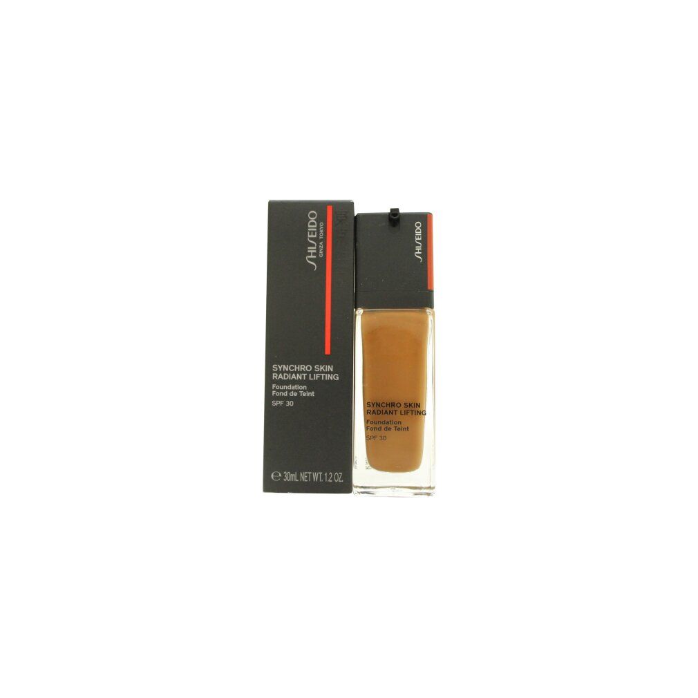 Foundation mit Verpackung. Schwarze Schachtel mit rotem Streifen. Aufschrift: Synchro Skin Radiant Lifting Foundation, SPF 30.