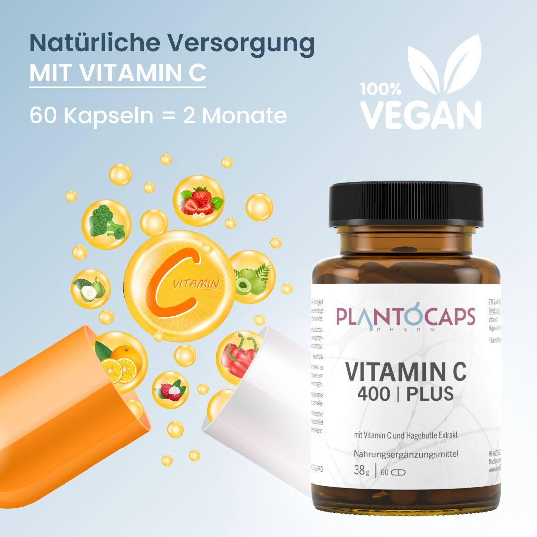 Produktabbildung mit geöffneter Kapsel und Vitamin C-Symbolen. Flasche mit plantoCAPS VITAMIN C 400 PLUS. 60 Kapseln, vegan.