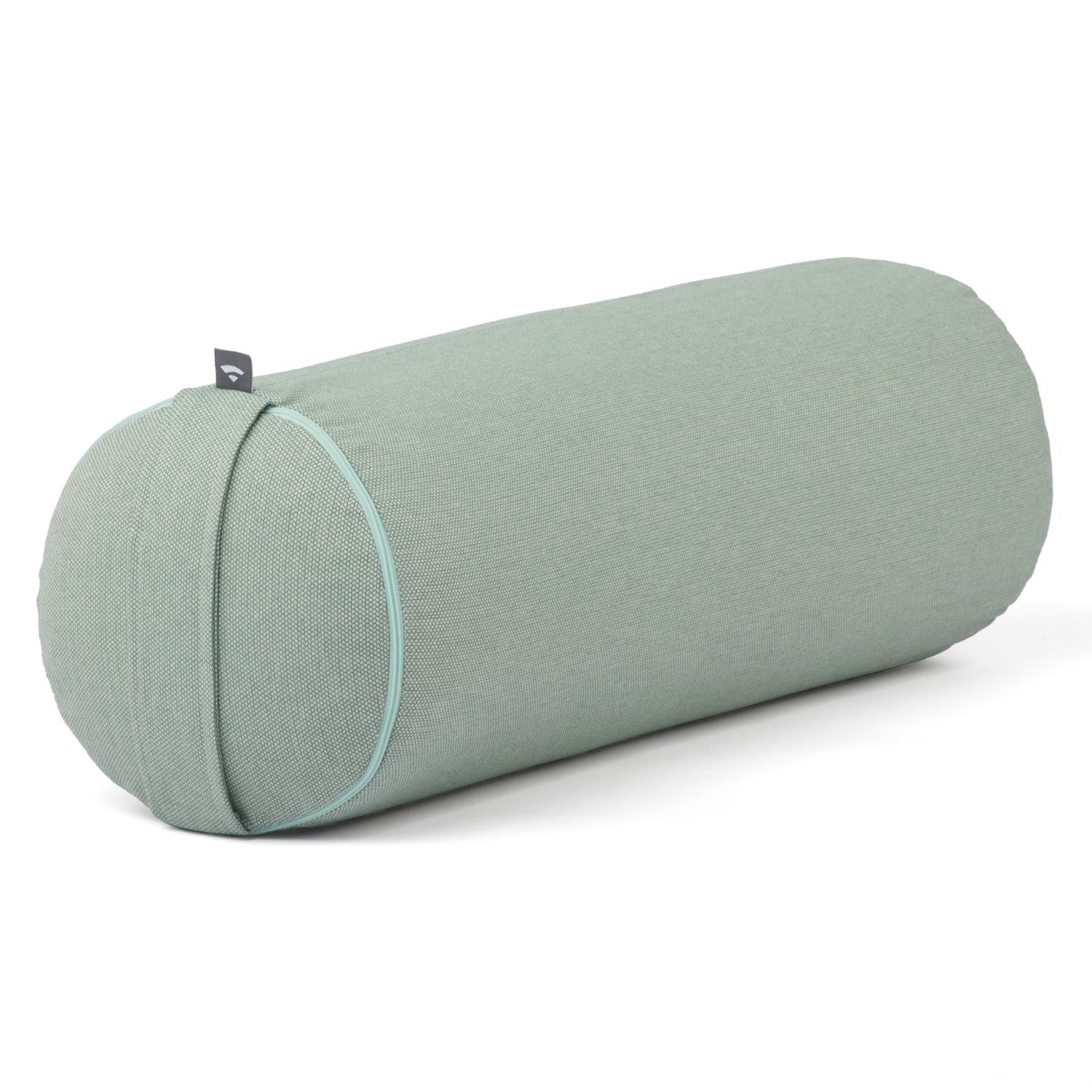 Zylindrisches Yoga-Bolster in Mintgrün. Mit hellblauem Rand und Logo-Etikett. Stoffstruktur sichtbar.