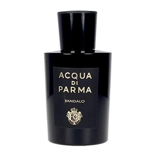 Schwarze Flasche mit Etikett. Aufschrift: Acqua di Parma, Sandalo, Logo.