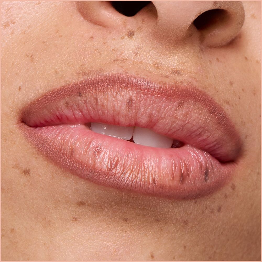 Essence - Lippenstiftstift 8H Matte Comfort