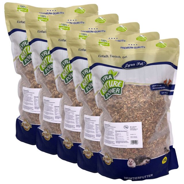 Mehrere Beutel Lyra Pet® getrocknete Shrimps. Aufschrift: Lyra Nature Power, Heimtierfutter. 100% natürlich, Premium Qualität.