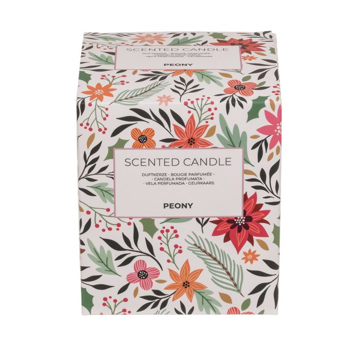 Vierkante verpakking met bloemenpatroon. Opschrift: Scented Candle, Peony. Meertalige productaanduidingen.