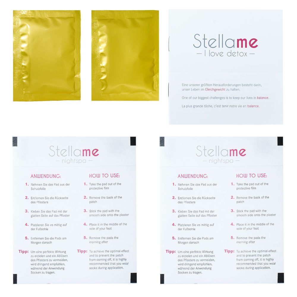 Zwei goldene Beutel und zwei Anleitungen. Anleitung mit Text und Illustrationen. Stella Me Schriftzug.