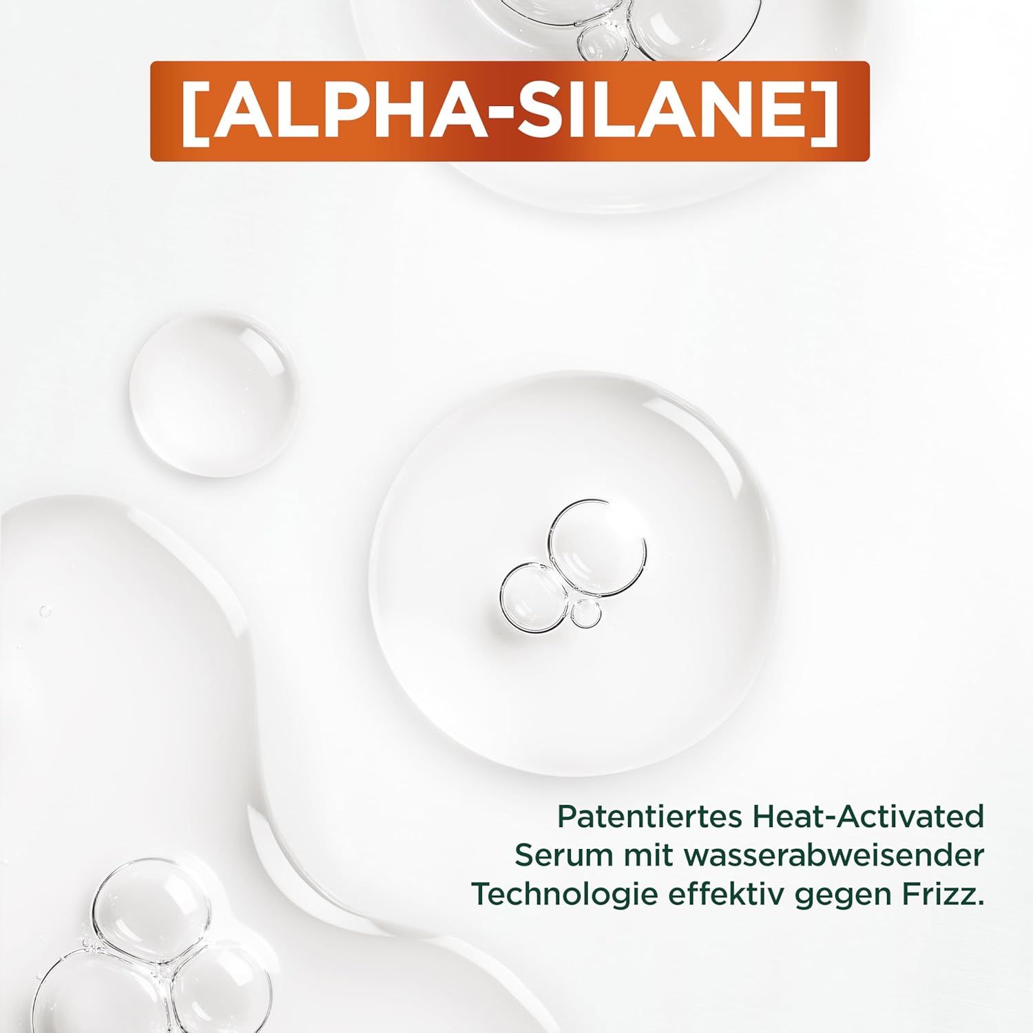 Nahaufnahme von Serum-Tropfen auf weißem Hintergrund. Text: Patentiertes Heat-Activated Serum mit wasserabweisender Technologie.