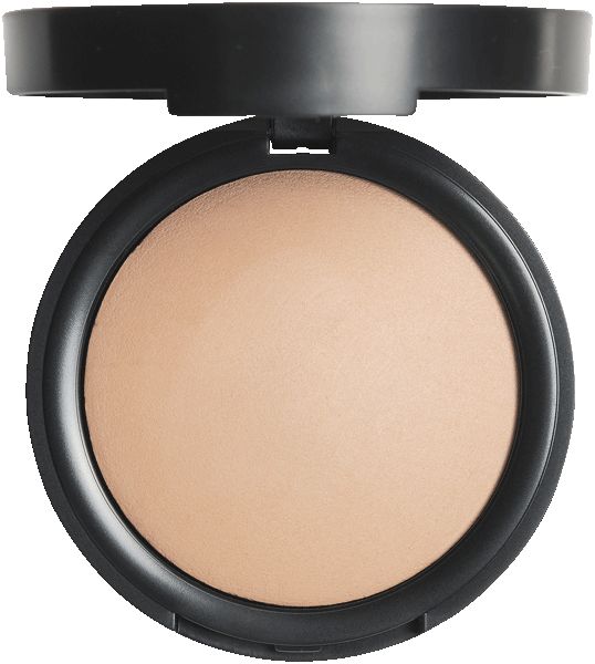 Runder, beiger Puder in schwarzem Behälter mit offenem Deckel. Der Deckel ist oben am Behälter befestigt.