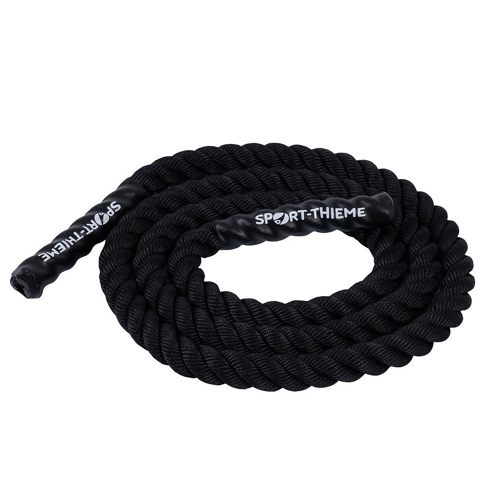 Schwarzes Springseil mit Griffen. Griffe mit Sport-Thieme-Logo. Schweres Seil, auf weißem Hintergrund.