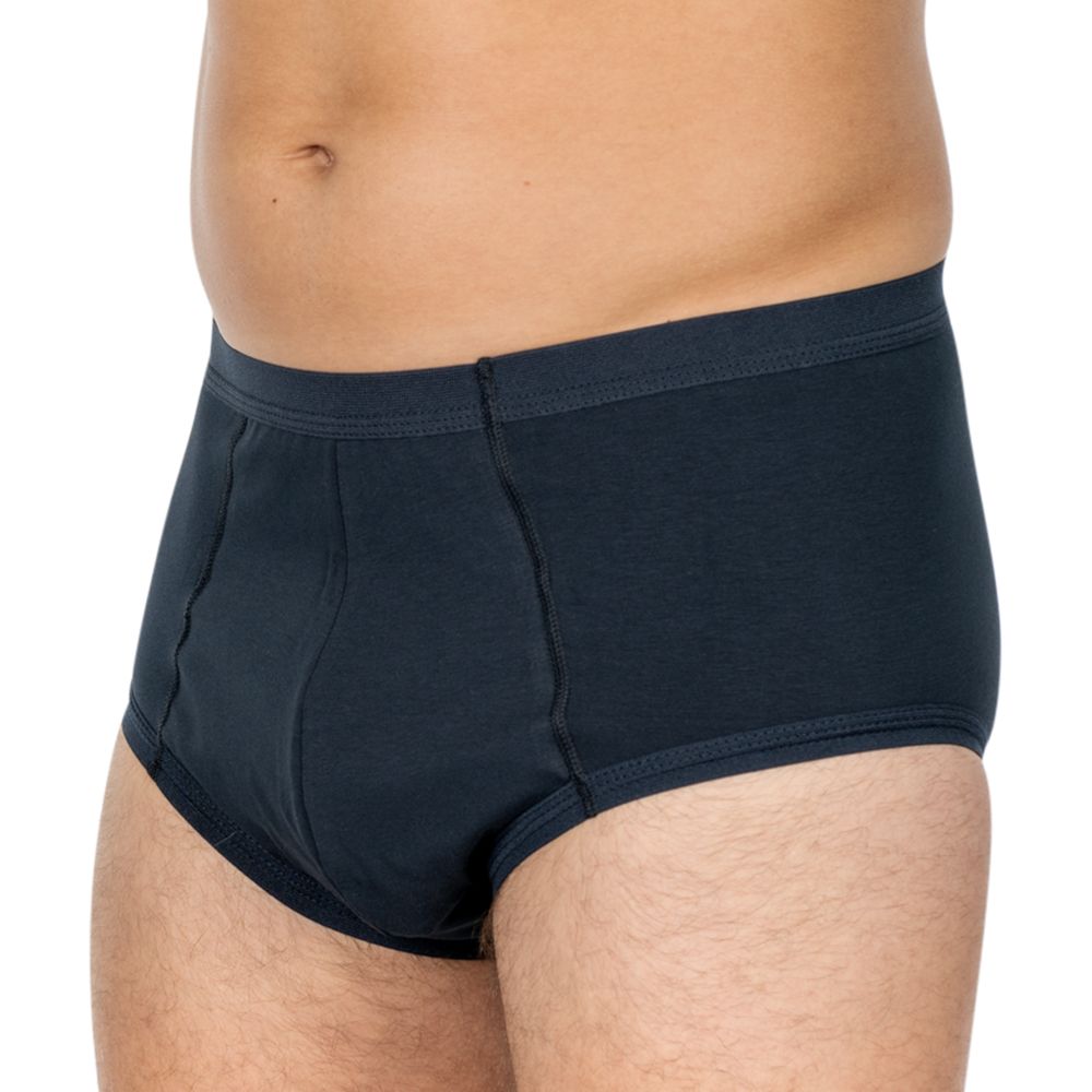 Dunkelblauer Herrenslip. Seitliche Ansicht. Angedeutete Aussparung für den Intimbereich. Schwarzer Bund.