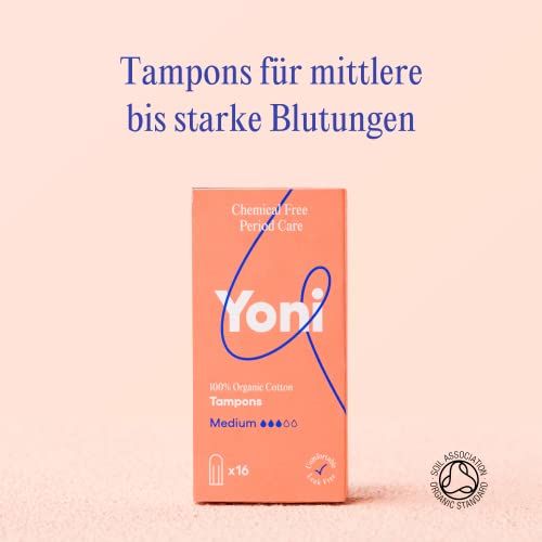 Eine Packung Yoni Tampons. Aufdruck: 100% Bio-Baumwolle, Medium, 16 Stück. Hintergrund: Rosa.