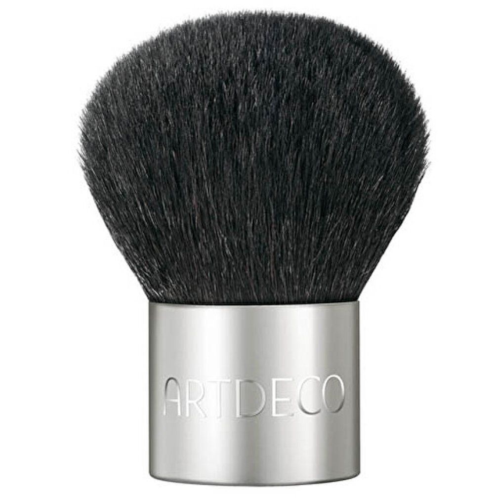 ARTDECO Mineralpuder-Pinsel mit silbernem Griff und schwarzen Borsten.