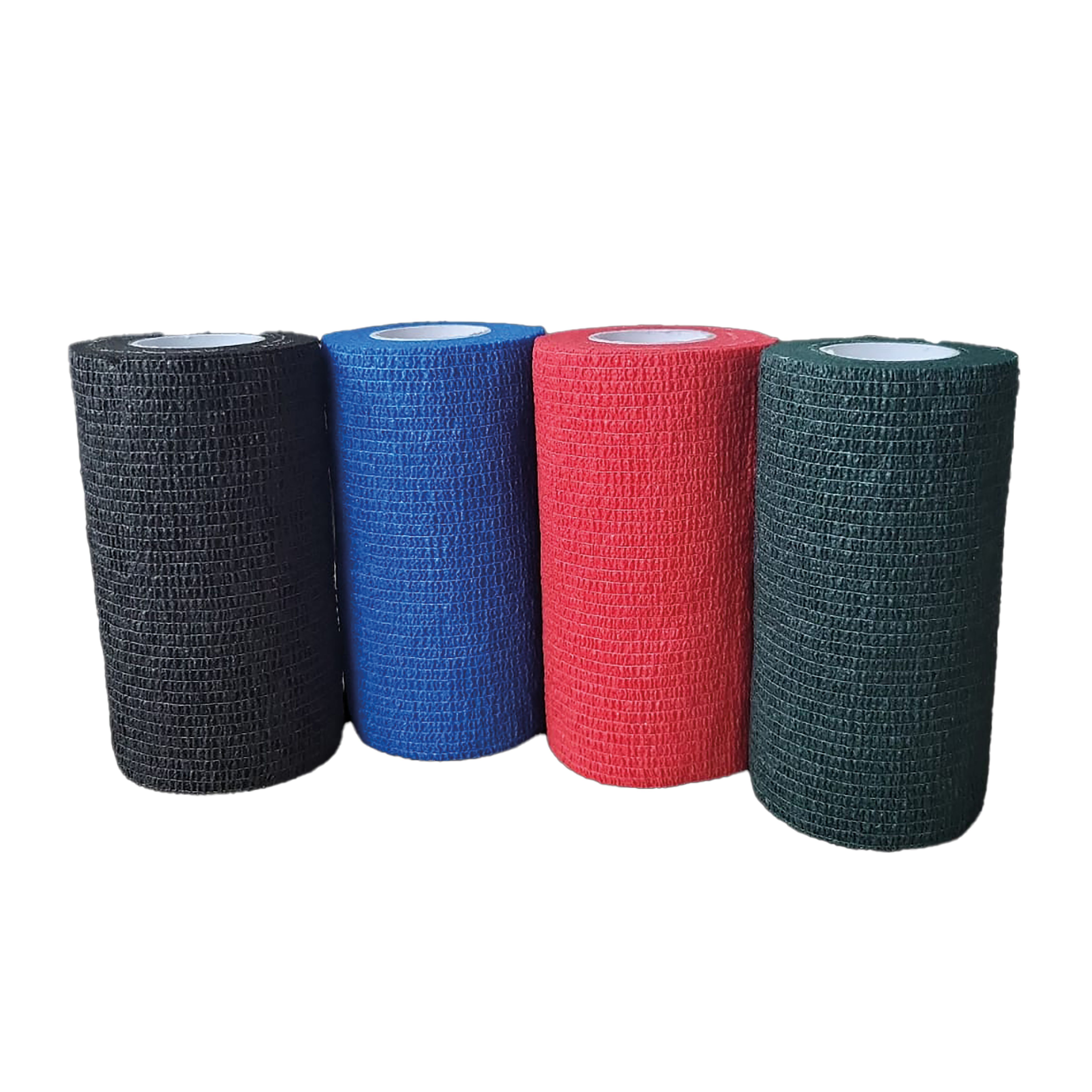 Vier farbige kohäsive Bandagen nebeneinander: schwarz, blau, rot und grün. Aufgerollt, mit weißem Kern.
