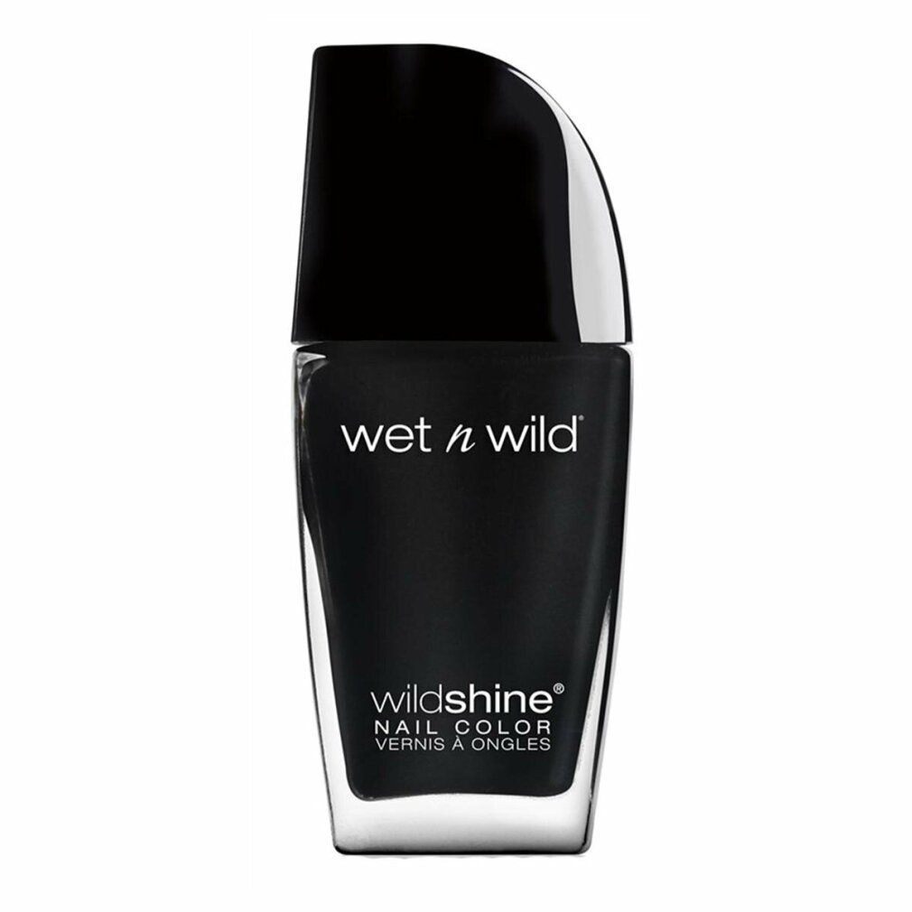 Schwarzer Nagellackflakon. Marke: Wet n Wild. Aufschrift: Wild Shine Nail Color. Schwarze Kappe.