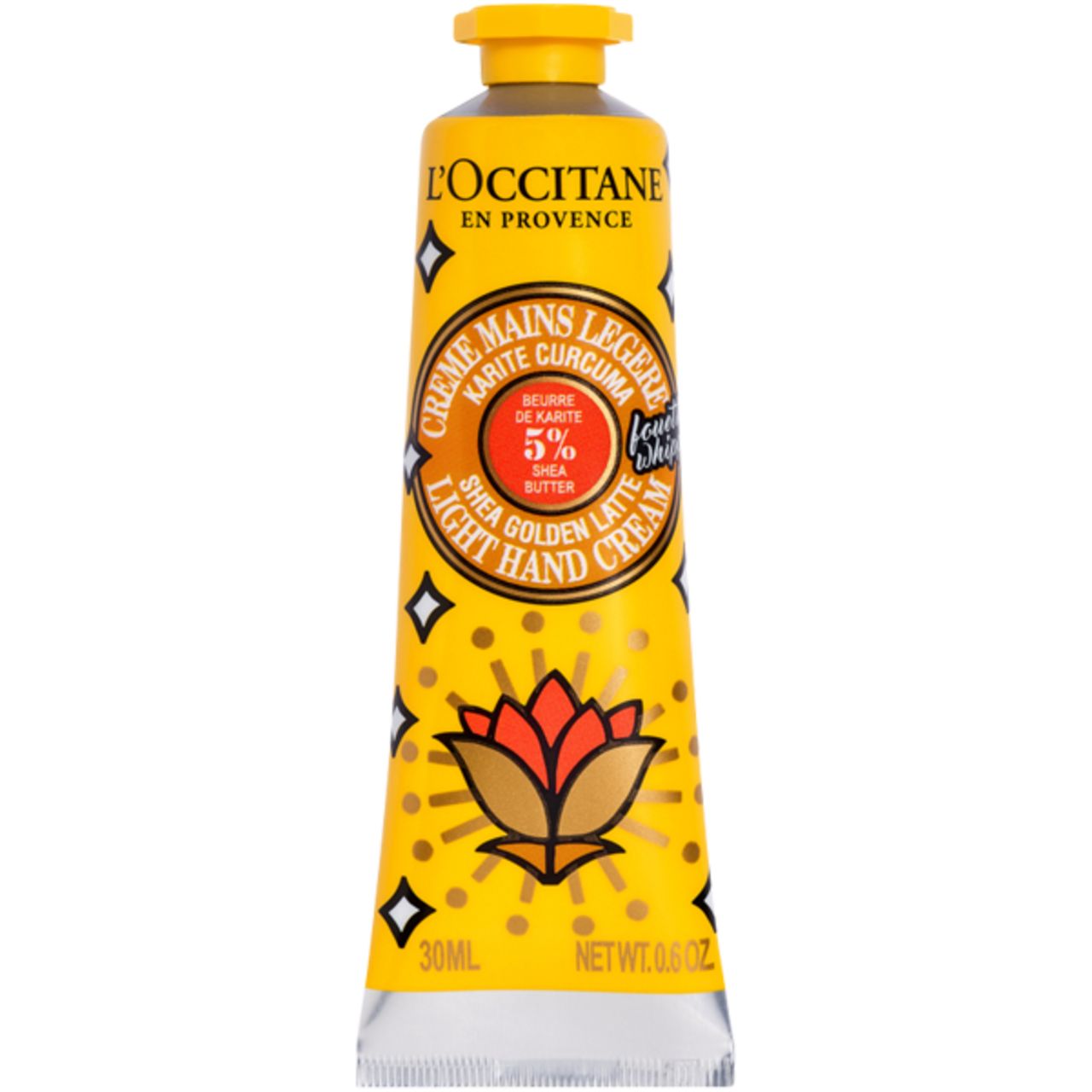 Gelbe Tube mit L'Occitane Handcreme. Aufschrift: Creme Mains Légères, Karité Curcuma, Shea Golden Latte Light Hand Cream. 30ml.