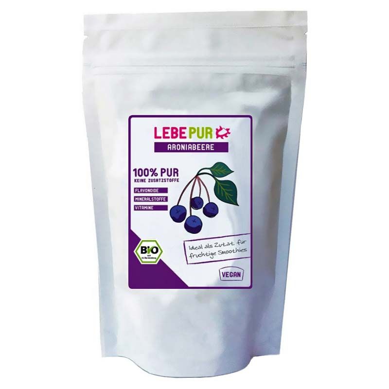 Weißer Beutel mit lila Etikett. Aufschrift: LebePur Aroniabeere, 100% pur, Bio-Siegel, Vegan.