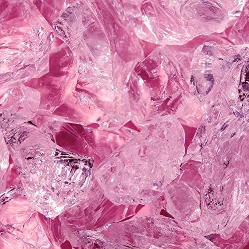 Hintergrund aus zerbrochenen rosa Glasstücken.