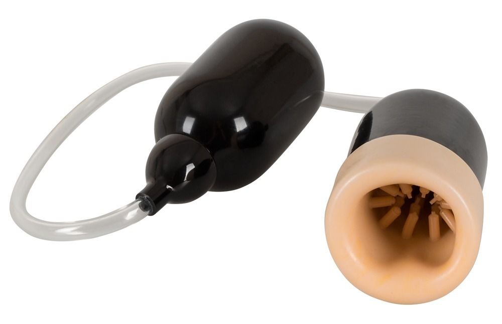 Masturbator mit Pumpball. Schwarze und beige Elemente. Schlauchverbindung. Geformte Innenseite.