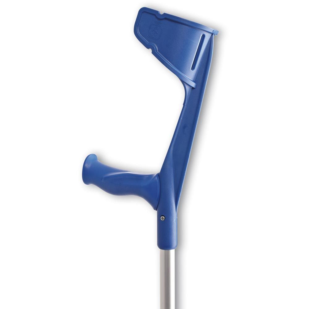 Blaue Unterarmgehstütze. Anatomischer Griff, Armauflage. Silberner Stiel. Gummifuß.