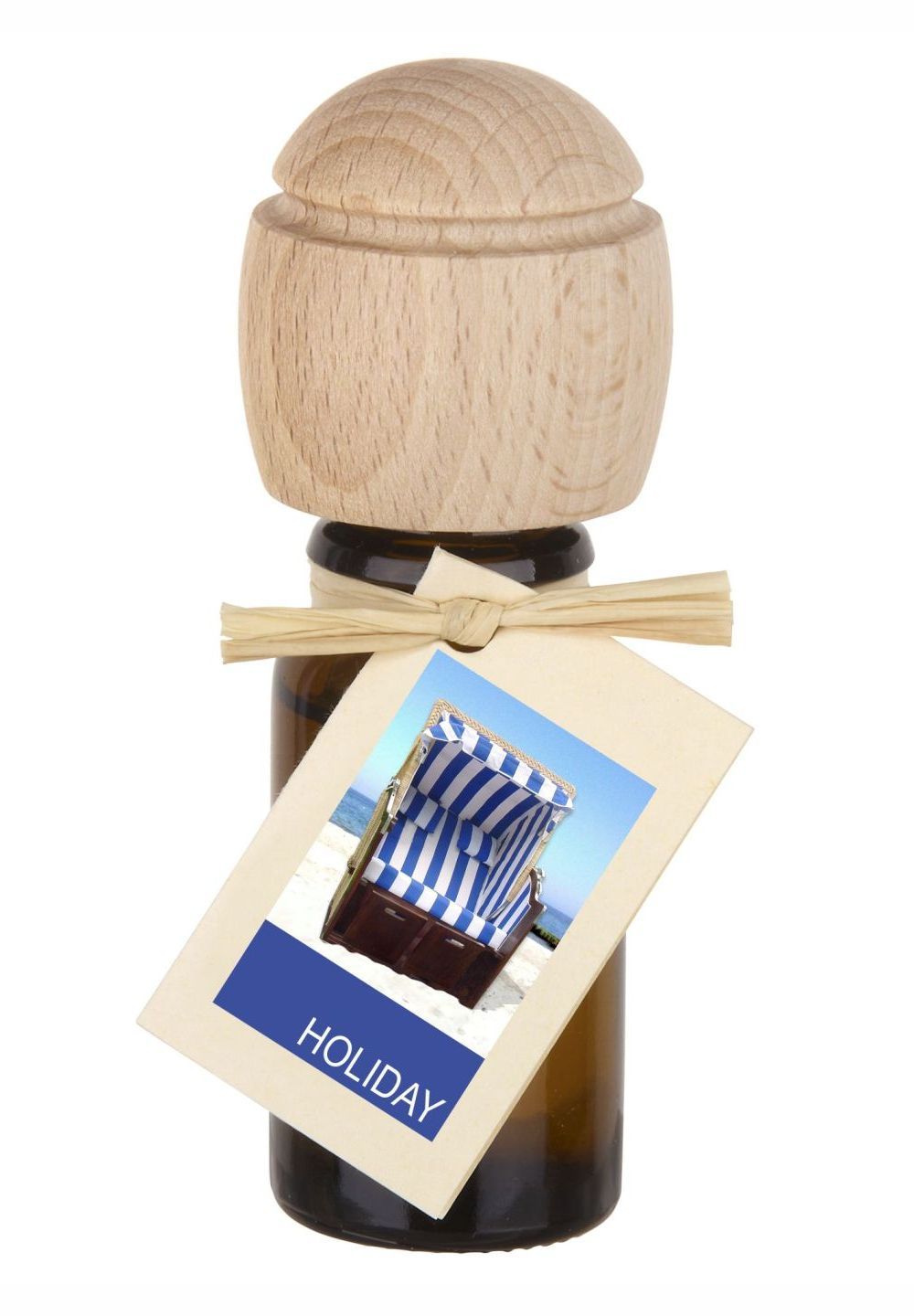 Braune Glasflasche mit Holzverschluss. Anhänger mit Strandkorb-Motiv und Aufschrift HOLIDAY.