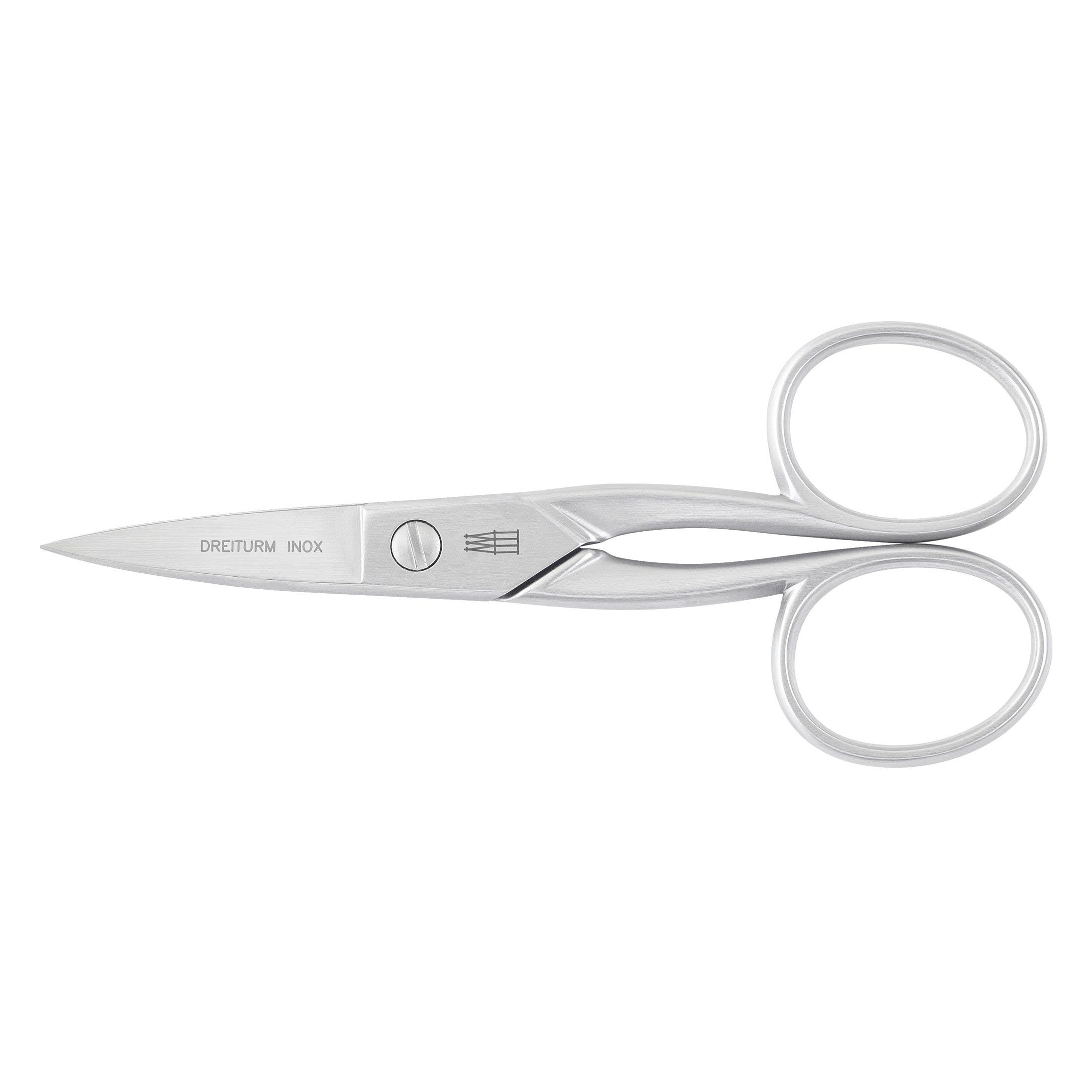 Nagelschere aus Metall. DREITURM INOX Schriftzug. Schlanke Form mit abgerundeten Griffen.