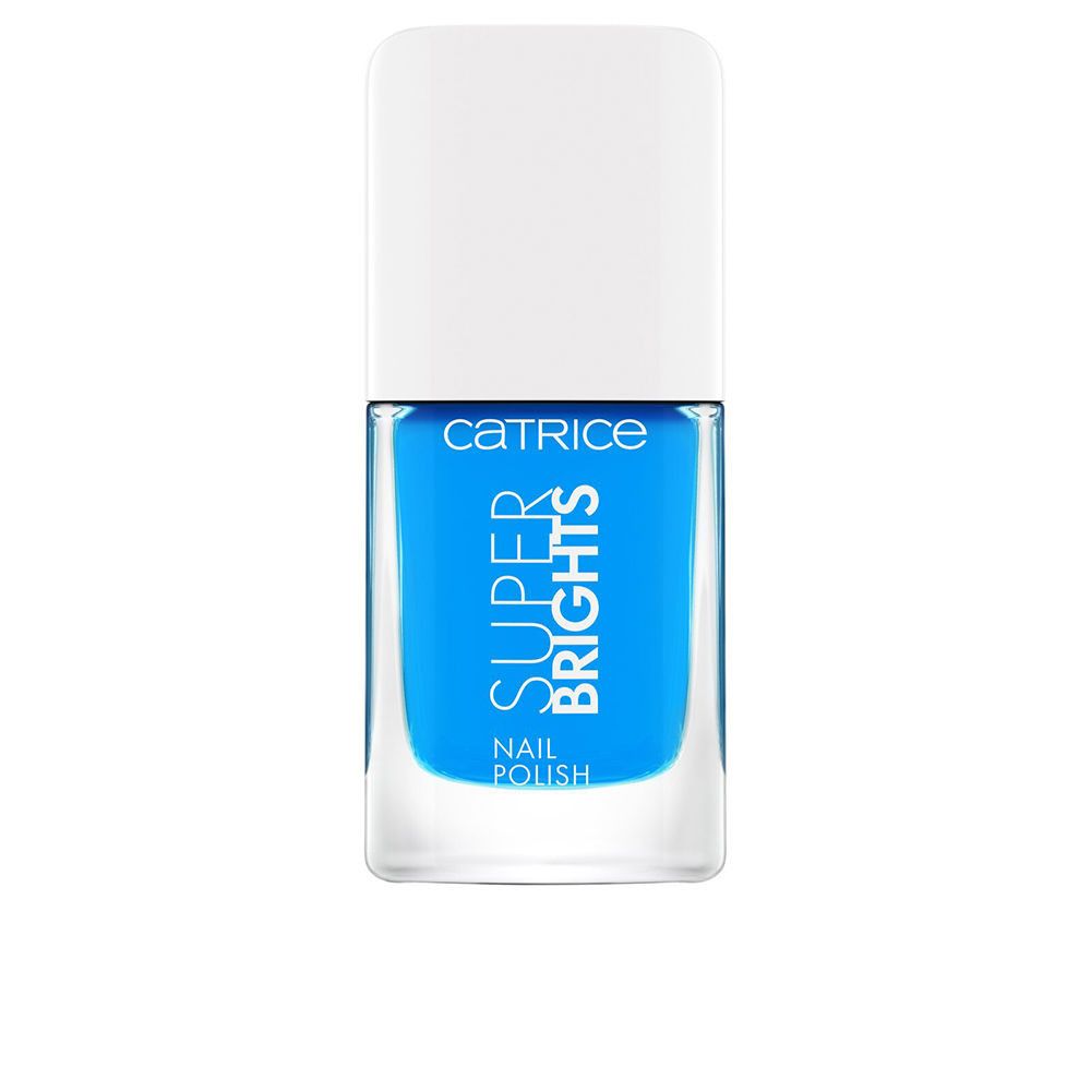 Nagellackflasche mit blauem Inhalt und weißem Deckel. Auf der Flasche steht "CATRICE SUPER BRIGHTS NAIL POLISH".