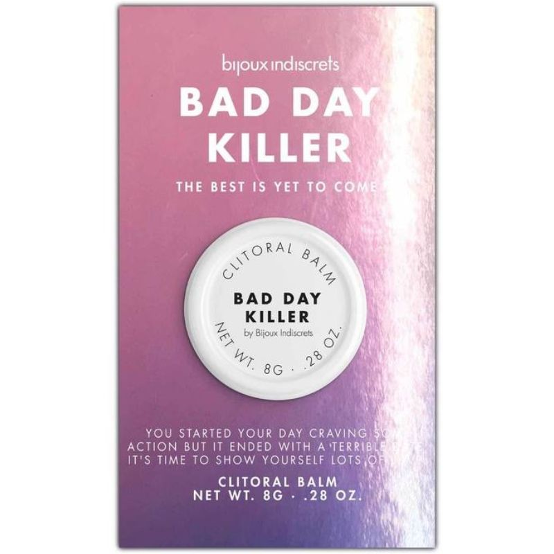 Produktverpackung mit Aufschrift Bad Day Killer, Clitoral Balm. Hintergrund pink.