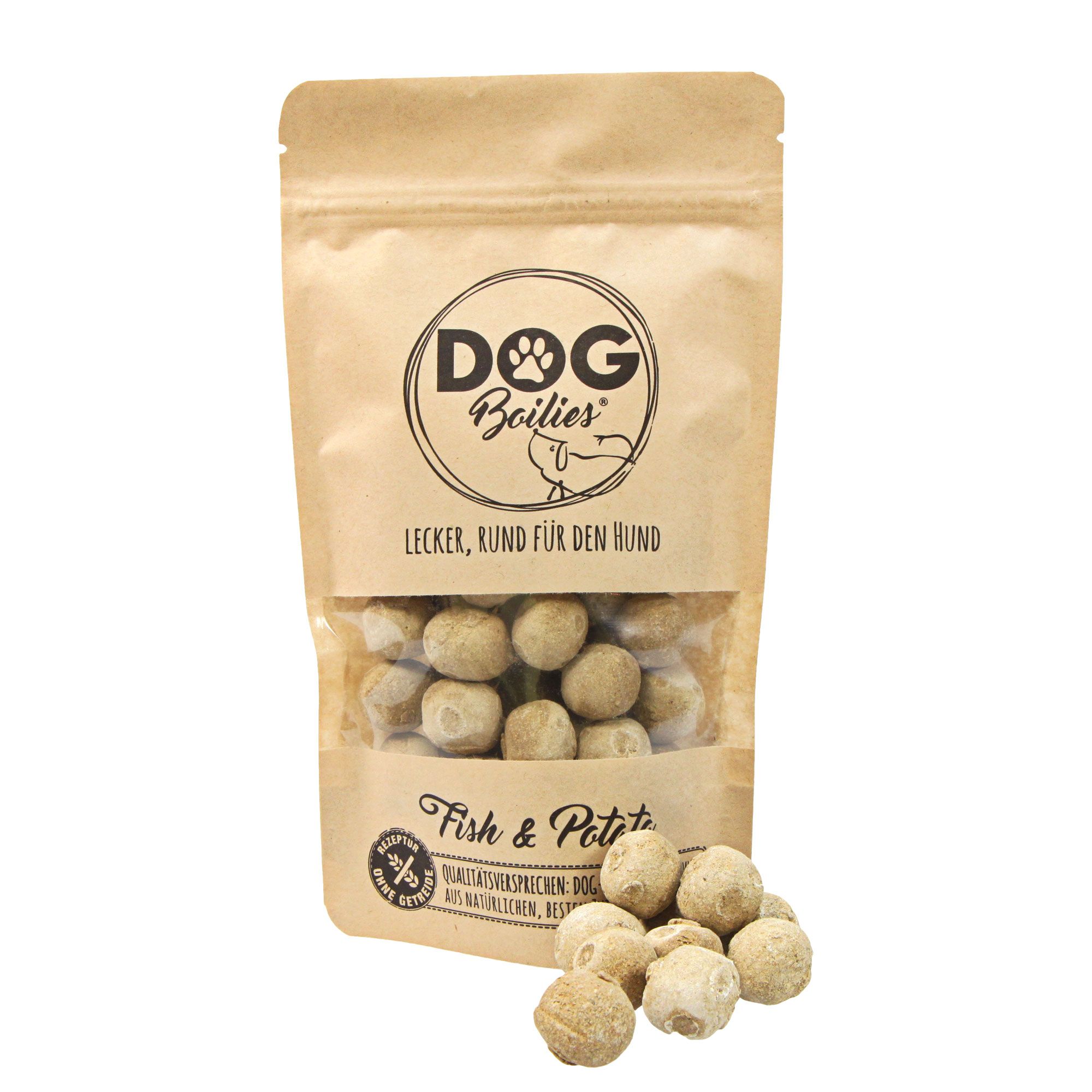 Beutel mit runden, hellbraunen Knabberkugeln. Aufschrift: DOG Boilies, Fisch & Kartoffel. Sichtfenster.