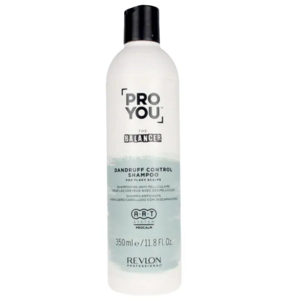 Weiße Flasche mit schwarzem Deckel. Aufschrift: Pro You The Balancer, Dandruff Control Shampoo. Marke: Revlon.
