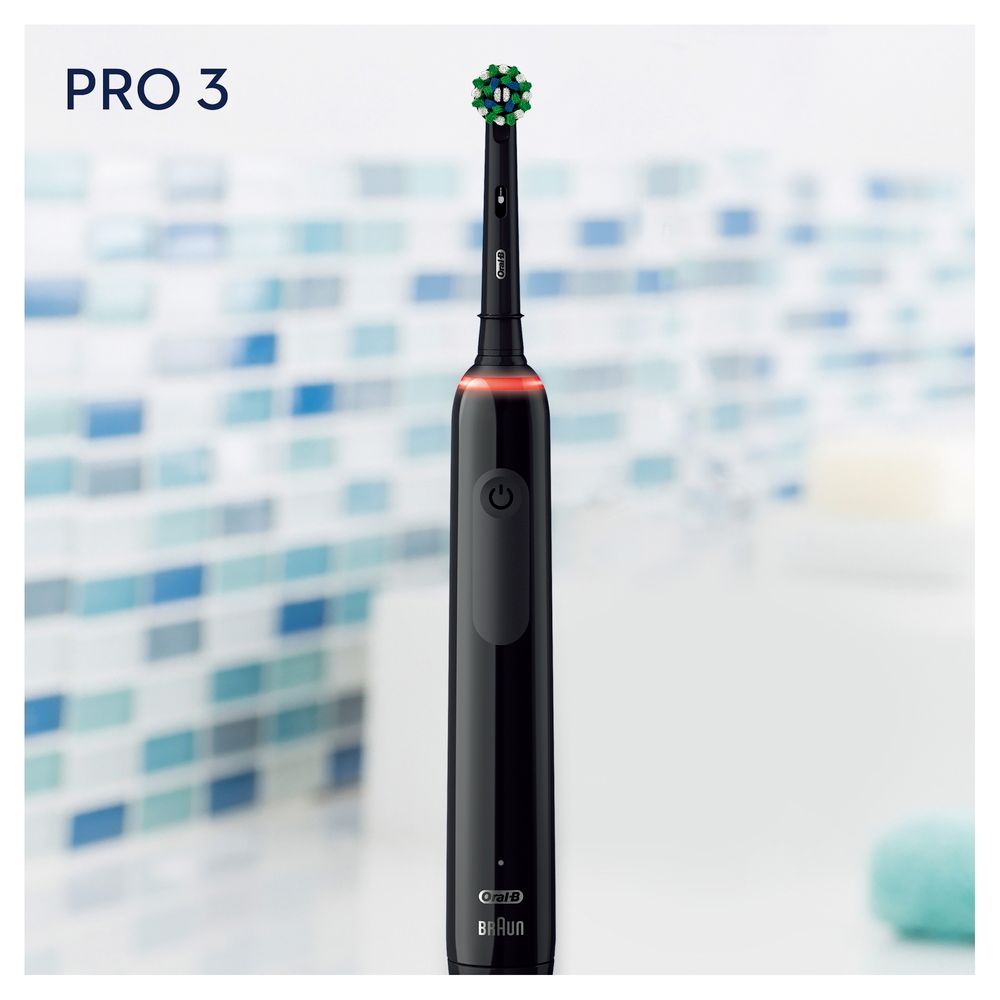 Schwarze elektrische Zahnbürste. Auf dem Griff steht "Oral-B".
