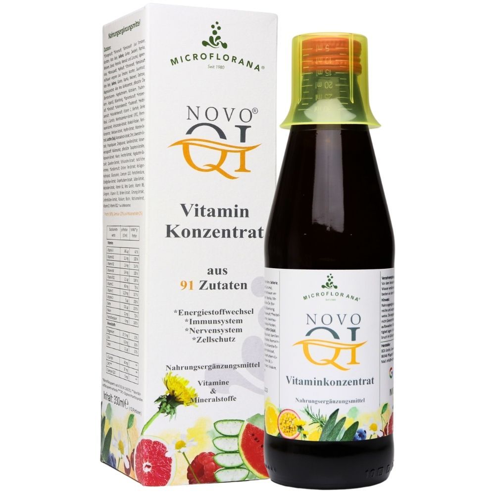 Braune Glasflasche mit gelbem Verschluss. Aufschrift: NOVO QI Vitamin Konzentrat. Karton mit Produktinformationen und Logo.