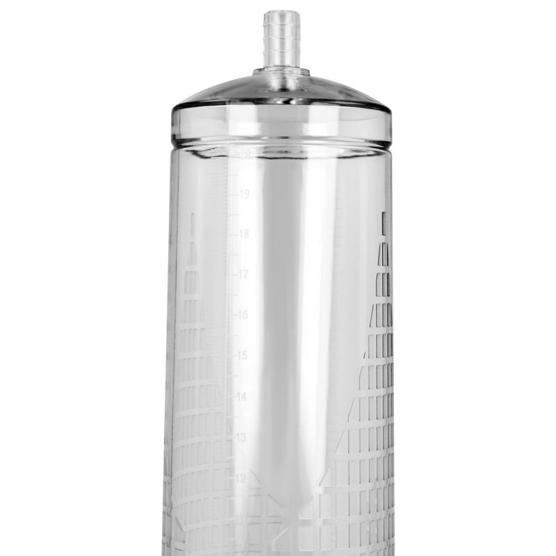 Transparente Pumpe mit Messskala und Deckel. Keine weiteren Elemente.