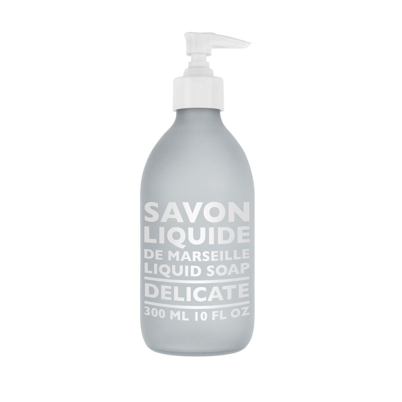 Graue Flasche mit Pumpe. Aufschrift: Savon Liquide, Liquid Soap, Delicate. 300 ml.