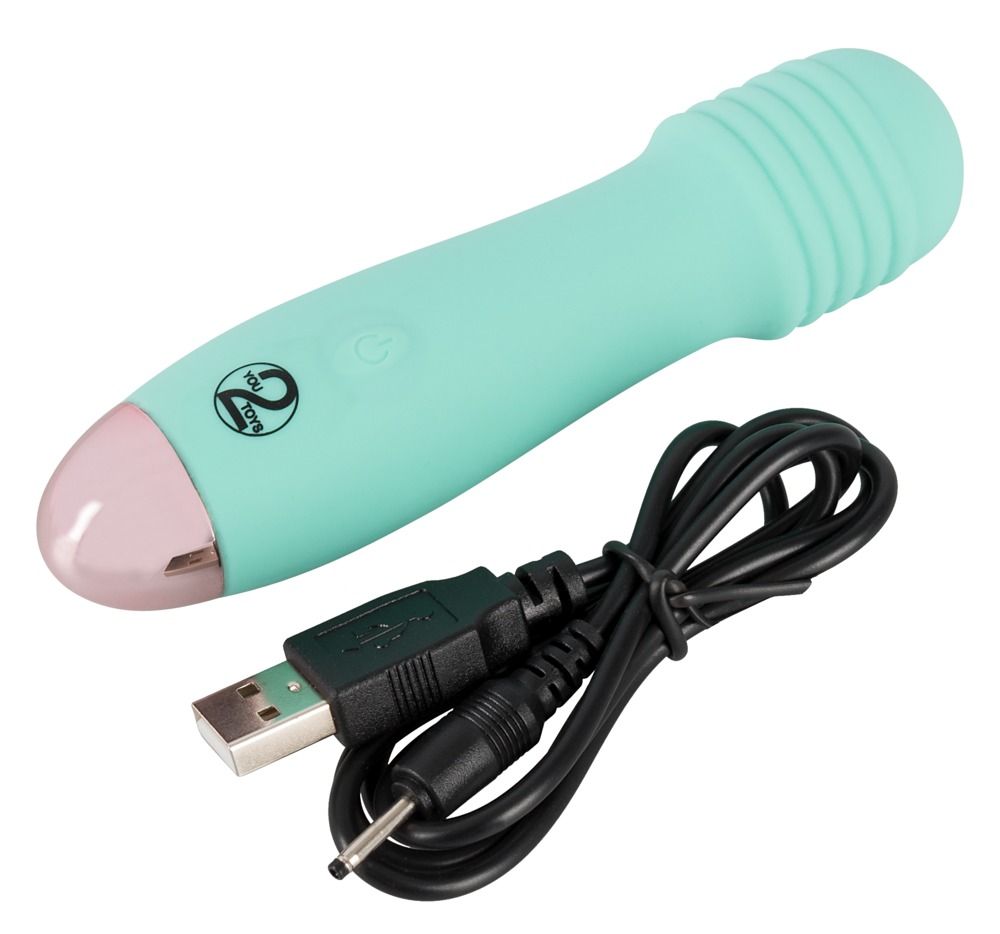 Abmessungen des Cuties Groove Mini Taschenvibrators: 12.5 cm Länge, 3.0 cm maximaler Durchmesser.