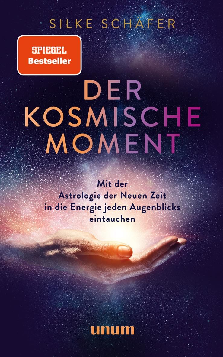 Buchcover: "Der kosmische Moment". Titel in Orange. Hand in Sternenhimmel. "Spiegel Bestseller"-Siegel.