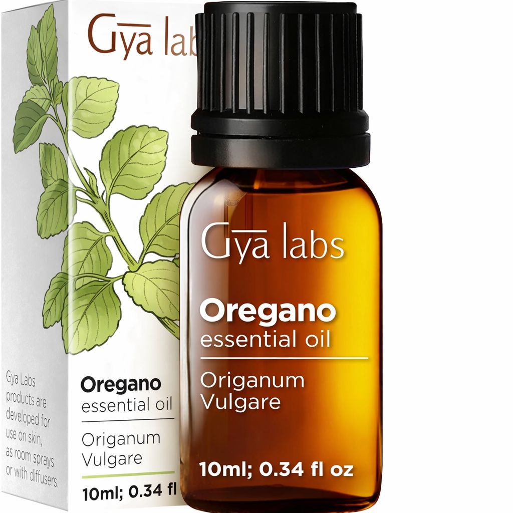 Braune Glasflasche mit Oreganoöl und Verpackung. Text: Oregano essential oil, 10ml; 0.34 fl oz. Gya Labs. Oregano, Origanum Vulgare.