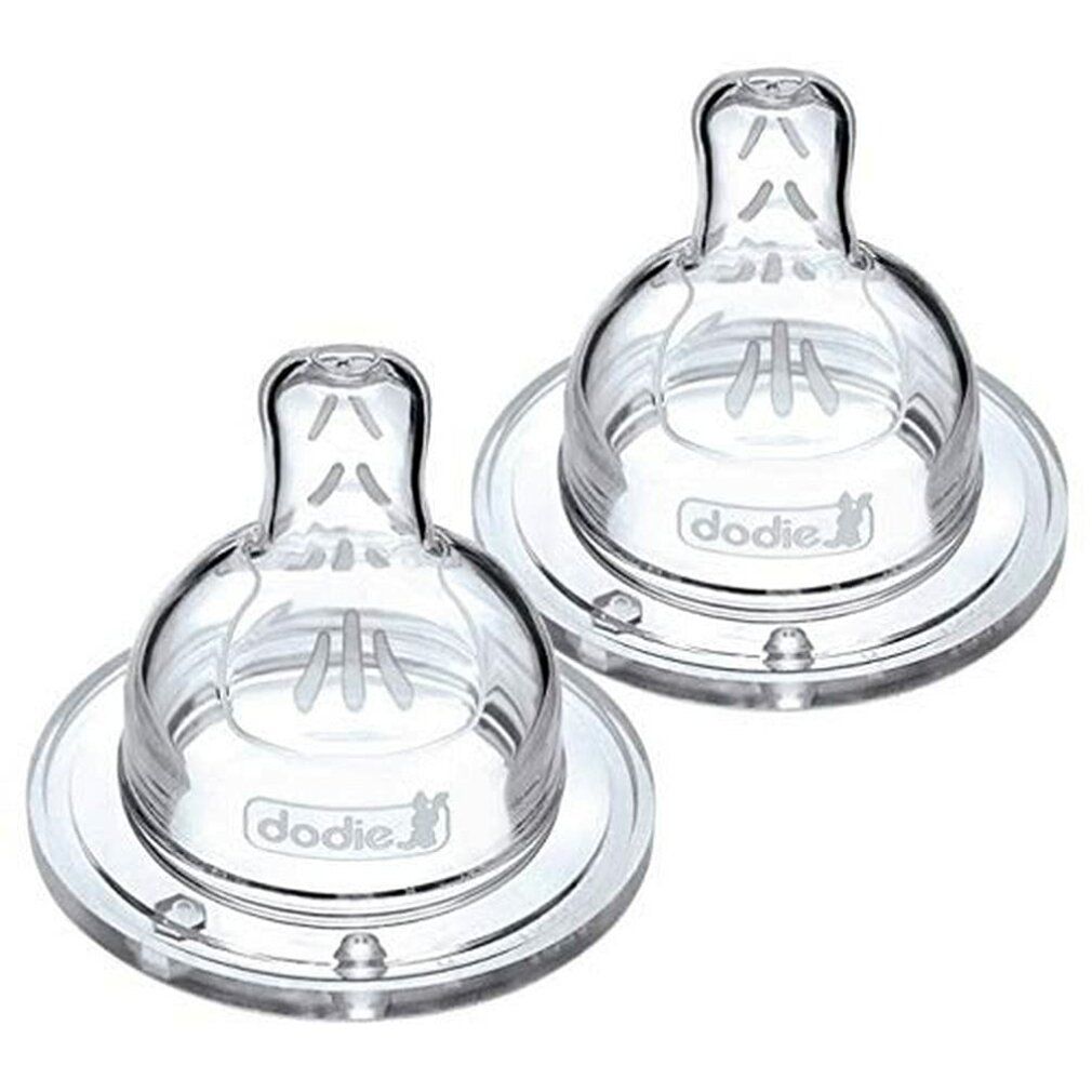 Zwei transparente Flaschensauger mit der Marke "dodie".