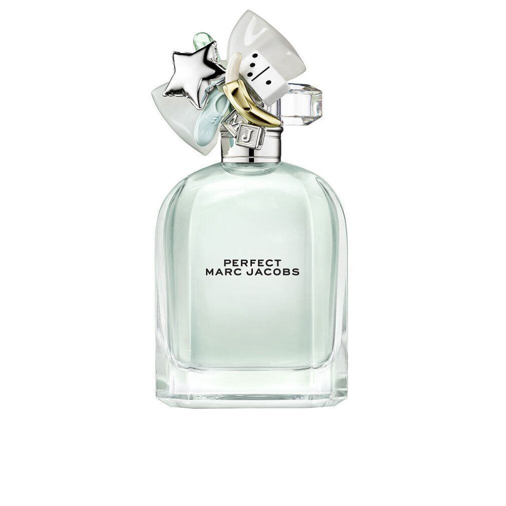 Hellgrüner Flakon mit silbernem Verschluss und Verzierungen. Aufschrift: PERFECT MARC JACOBS.