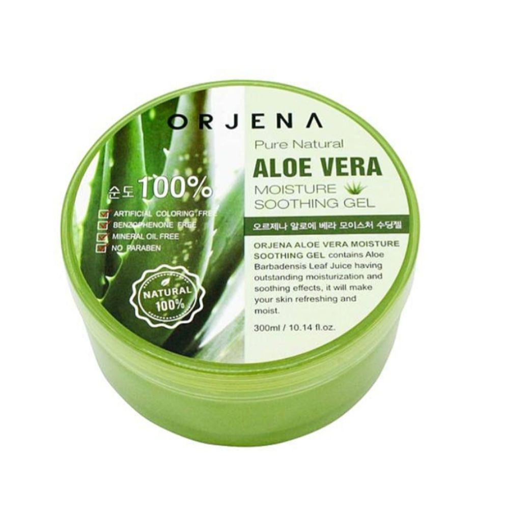 Runde, grüne Dose mit Deckel. Aufschrift: ORJENA Aloe Vera Moisture Soothing Gel. Enthält Aloe Barbadensis Blattsaft.