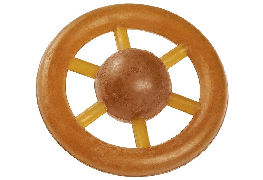 Ringförmiges Spielzeug mit Speichen und zentralem Ball. Gelb-braune Farbtöne. Naturmaterial.