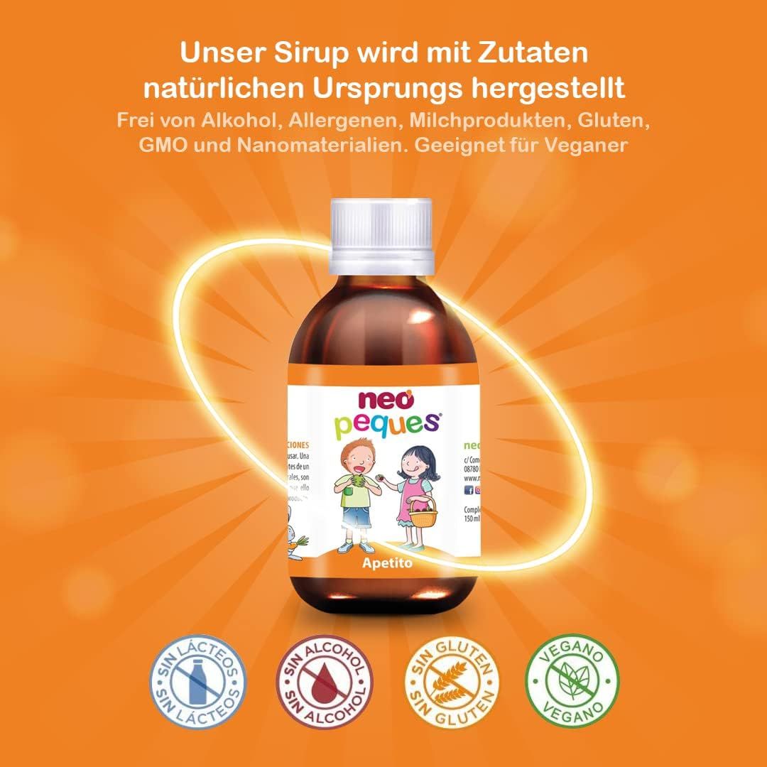 Braune Flasche mit weißem Deckel. Etikett mit Logo und Text. Text: Unser Sirup wird mit Zutaten natürlichen Ursprungs hergestellt. Vegan.