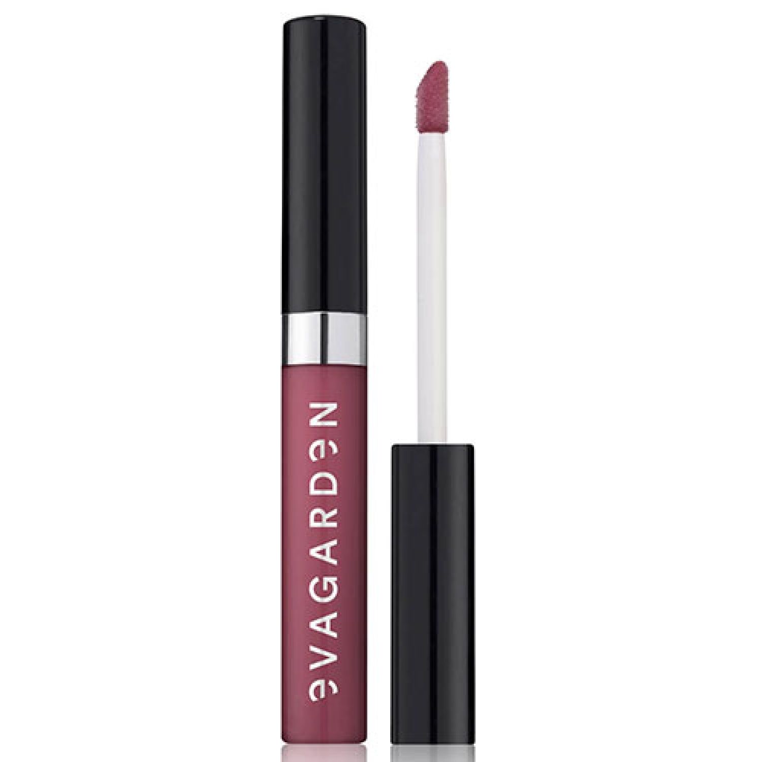 Lippen-Velvet-Lip-Cream, Farbe Persian Red. Schwarze Kappe, silberner Ring, Schriftzug. Applikator mit rosa Creme.
