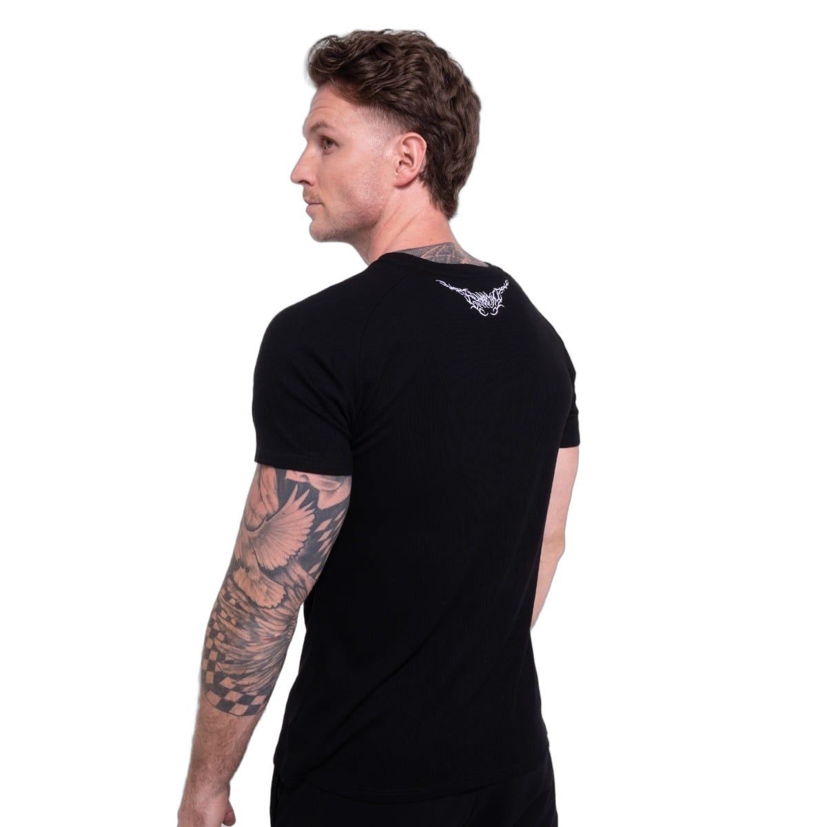 GymBeam T-Shirt Herren slim gerippt mit Tribal-Stickerei in Schwarz