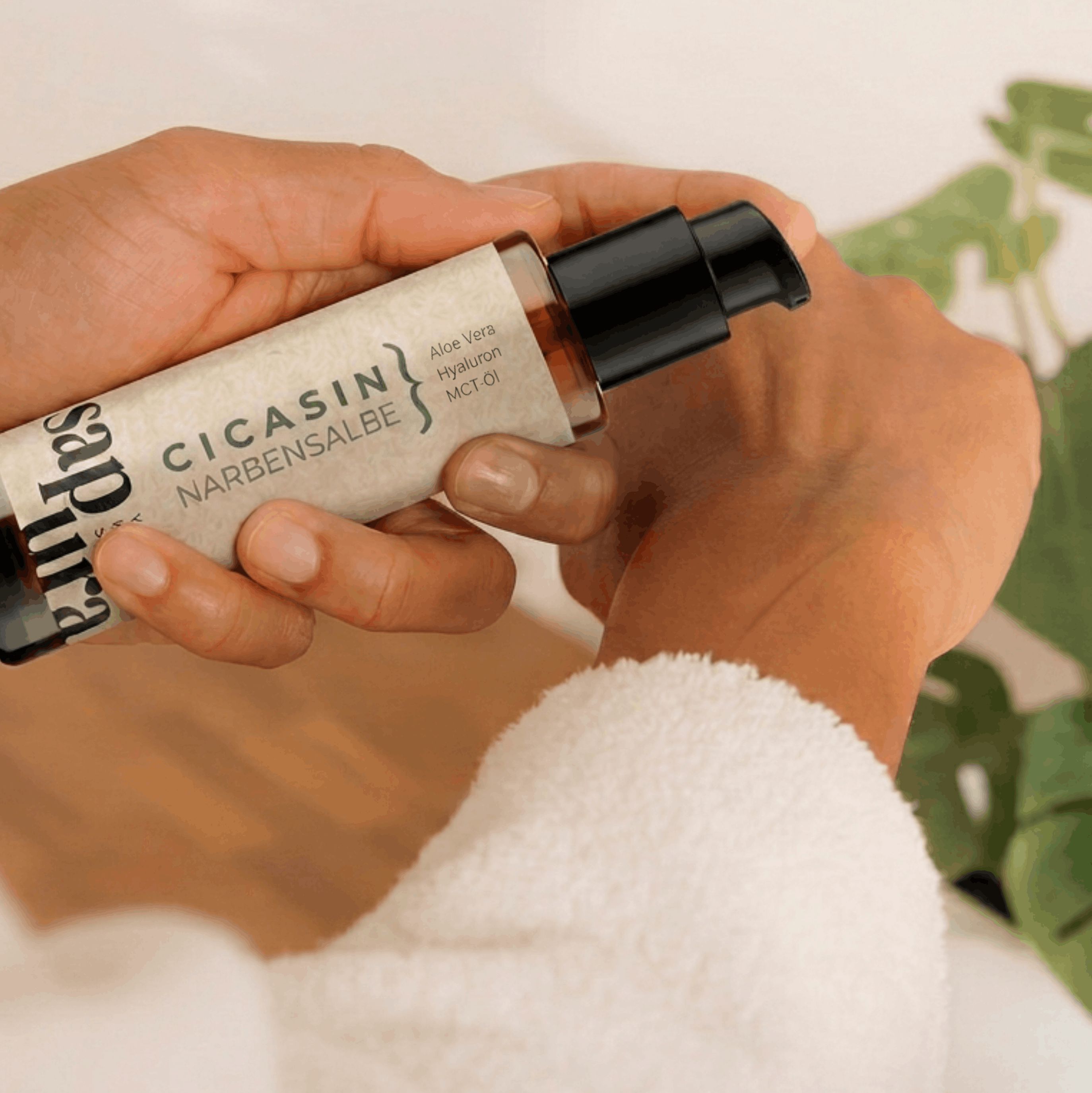Narbensalbe mit Panthenol | Hyaluron | Aloe Vera - Intensive Pflege bei Narben & Dehnungsstreifen