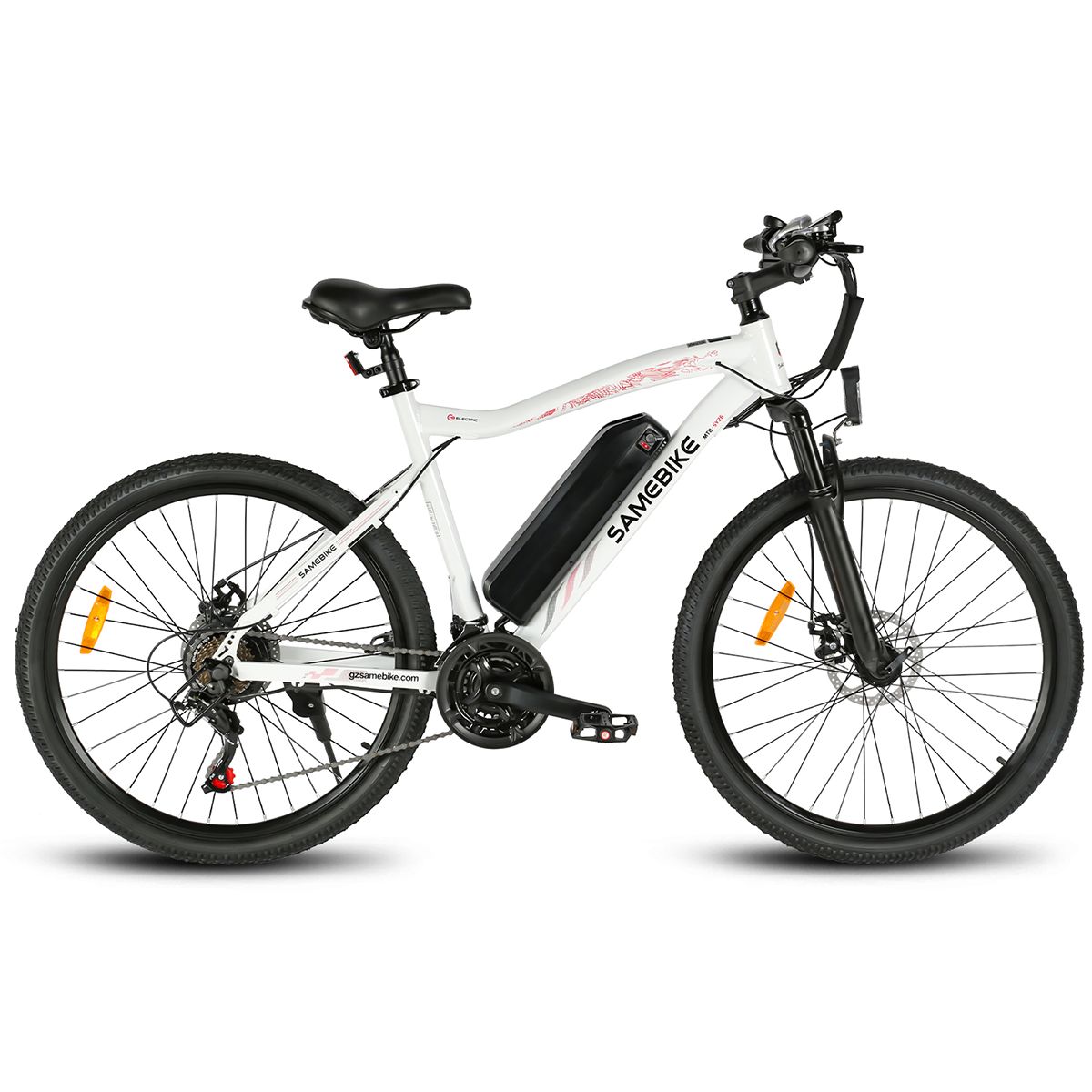 Weißes SAMEBIKE SY26-II E-Bike. Schwarze Reifen, Sattel und Details. Shimano 21-Gang-Schaltung. Akku am Rahmen.