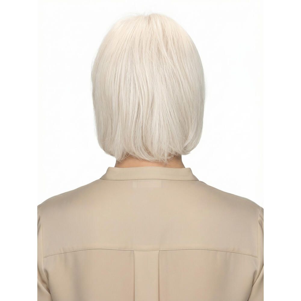 Perücke STOCKHOLM, hellblond. Rückansicht einer Frau mit hellem Oberteil. Haarschnitt: Bob.