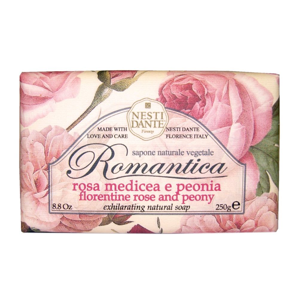 Zeep met bloemen. Opschrift: Romantica, Florentine Rose en Peony. Merk: Nesti Dante. Gewicht: 250g.