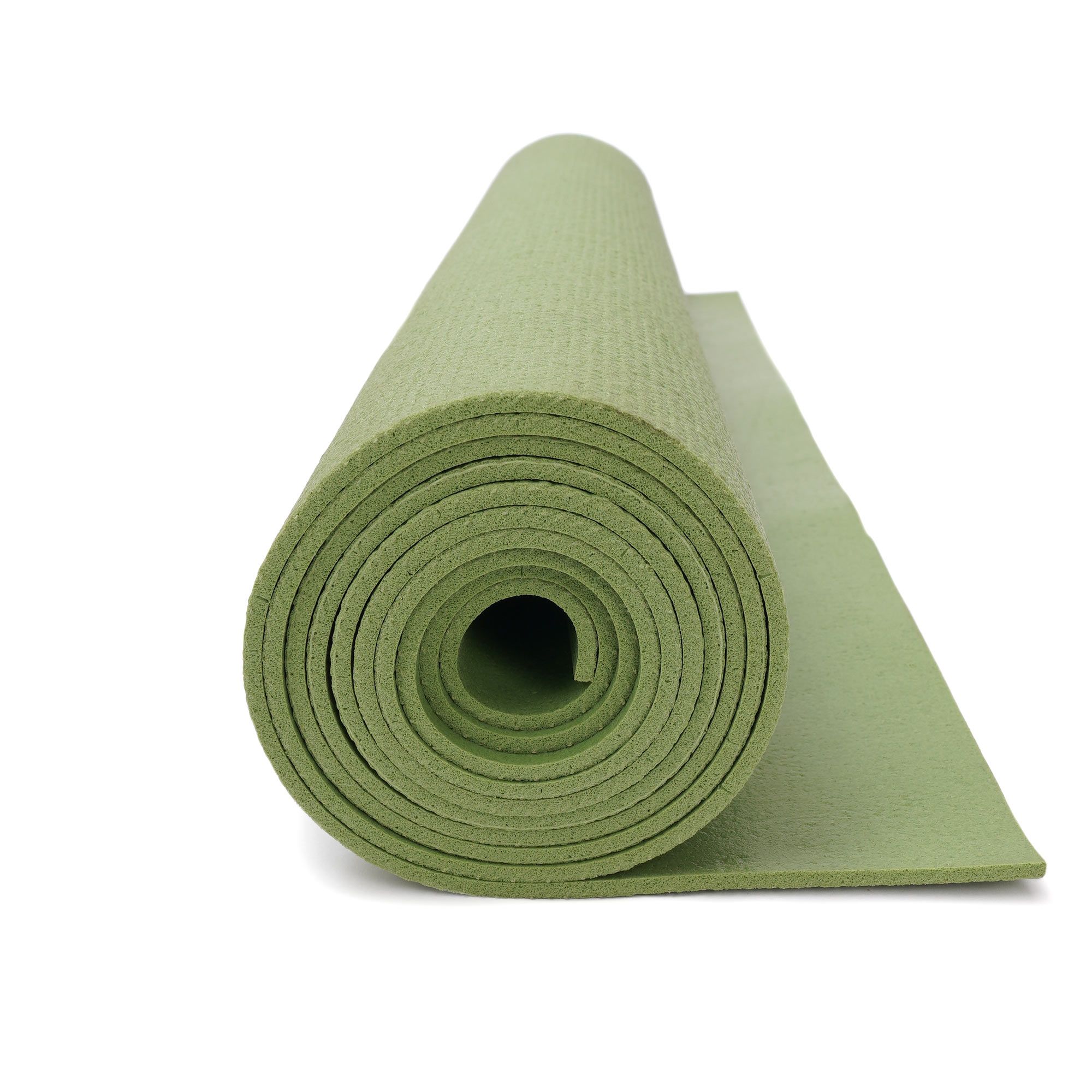 Gerollte Yogamatte in Olivgrün mit strukturierter Oberfläche.